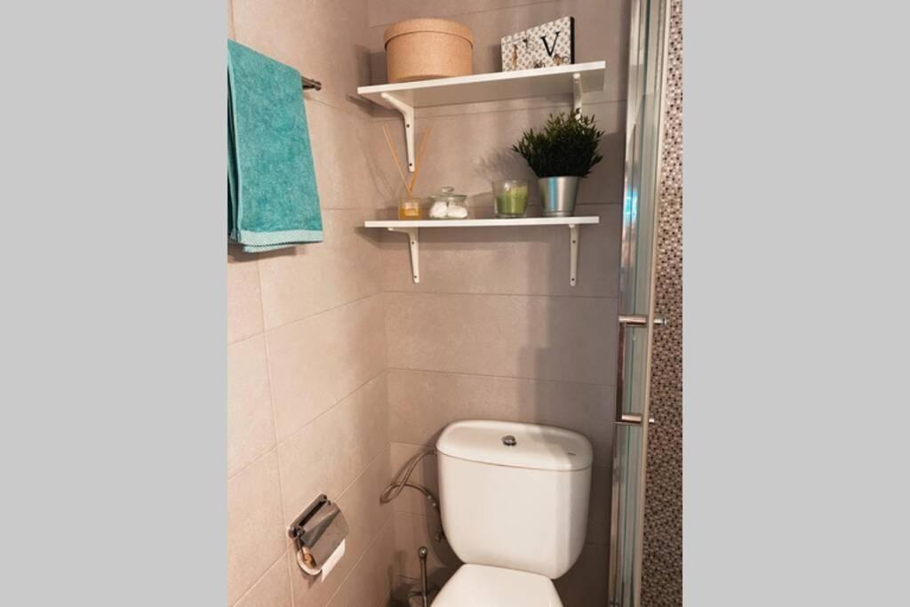 Large 90M2 Canary Apartment, Nice View, Location ! Puerto de Santiago  Esterno foto